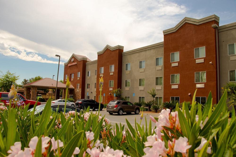 Comfort Suites Marysville-Yuba City Buitenkant foto